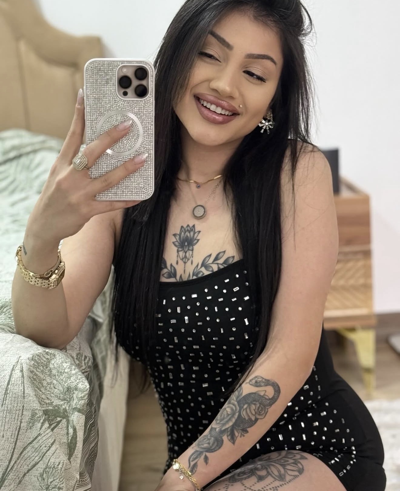 Pazaryolu Ahenkli Kadın Escort Belma